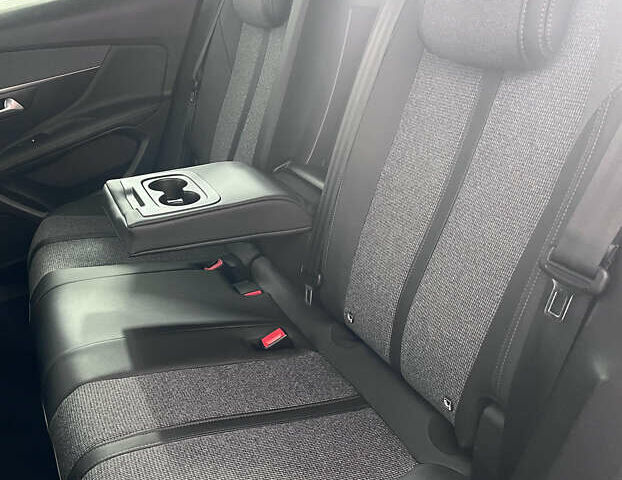 Черный Пежо 3008, объемом двигателя 1.5 л и пробегом 161 тыс. км за 20950 $, фото 22 на Automoto.ua