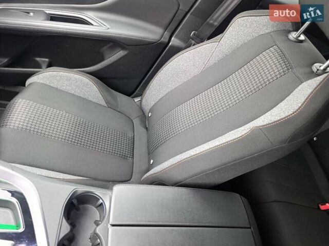 Черный Пежо 3008, объемом двигателя 1.5 л и пробегом 160 тыс. км за 20350 $, фото 22 на Automoto.ua