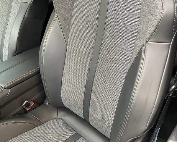 Черный Пежо 3008, объемом двигателя 2 л и пробегом 69 тыс. км за 25000 $, фото 6 на Automoto.ua