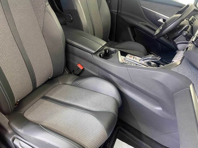 Чорний Пежо 3008, об'ємом двигуна 1.5 л та пробігом 154 тис. км за 23950 $, фото 8 на Automoto.ua