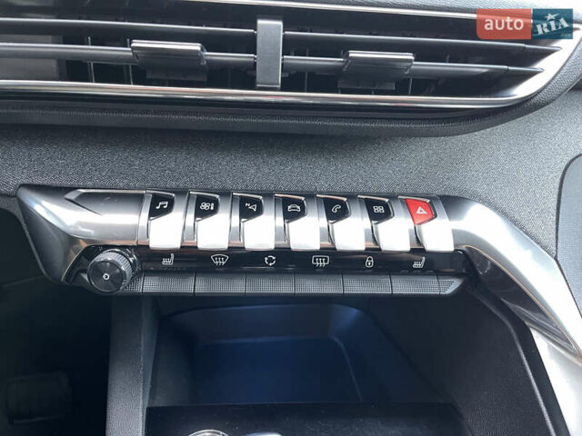 Чорний Пежо 3008, об'ємом двигуна 1.5 л та пробігом 190 тис. км за 20999 $, фото 40 на Automoto.ua