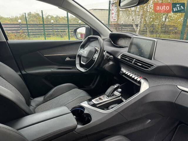 Черный Пежо 3008, объемом двигателя 1.5 л и пробегом 172 тыс. км за 20999 $, фото 4 на Automoto.ua