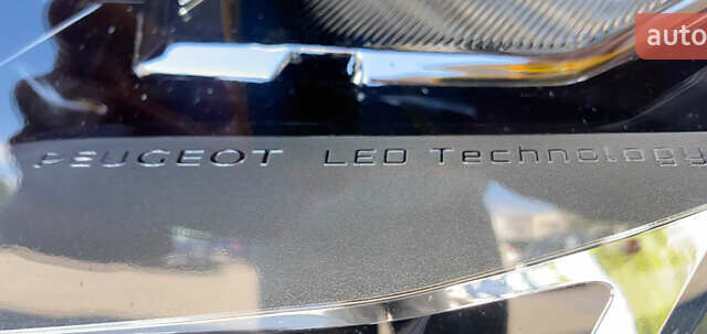 Чорний Пежо 3008, об'ємом двигуна 1.5 л та пробігом 154 тис. км за 23950 $, фото 41 на Automoto.ua