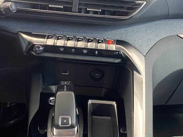 Чорний Пежо 3008, об'ємом двигуна 1.5 л та пробігом 154 тис. км за 23950 $, фото 13 на Automoto.ua