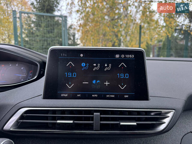 Черный Пежо 3008, объемом двигателя 1.5 л и пробегом 172 тыс. км за 20999 $, фото 60 на Automoto.ua