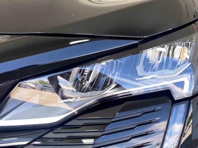 Чорний Пежо 3008, об'ємом двигуна 1.5 л та пробігом 154 тис. км за 23950 $, фото 18 на Automoto.ua