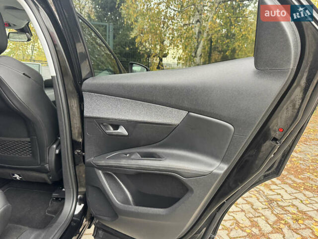 Черный Пежо 3008, объемом двигателя 1.5 л и пробегом 172 тыс. км за 20999 $, фото 43 на Automoto.ua