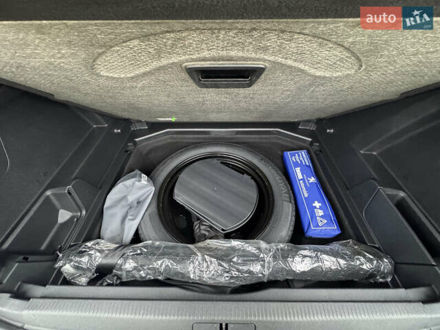 Черный Пежо 3008, объемом двигателя 1.5 л и пробегом 172 тыс. км за 20999 $, фото 45 на Automoto.ua