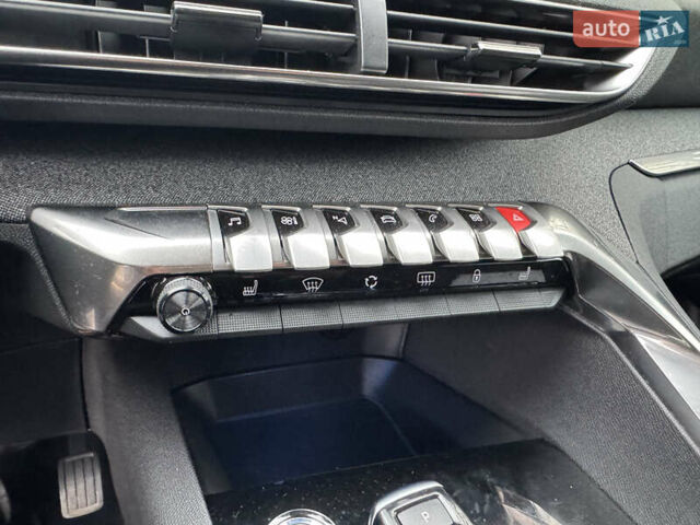 Черный Пежо 3008, объемом двигателя 1.5 л и пробегом 172 тыс. км за 20999 $, фото 62 на Automoto.ua