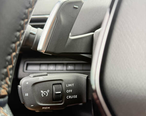 Черный Пежо 3008, объемом двигателя 1.6 л и пробегом 156 тыс. км за 25300 $, фото 104 на Automoto.ua