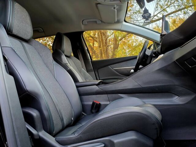 Черный Пежо 3008, объемом двигателя 0 л и пробегом 12 тыс. км за 8700 $, фото 9 на Automoto.ua