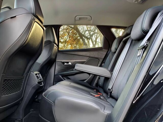 Черный Пежо 3008, объемом двигателя 0 л и пробегом 12 тыс. км за 8700 $, фото 10 на Automoto.ua