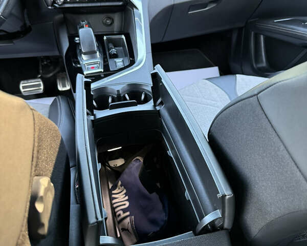 Черный Пежо 3008, объемом двигателя 1.6 л и пробегом 156 тыс. км за 24999 $, фото 62 на Automoto.ua