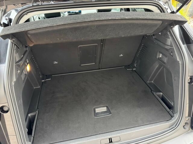 Черный Пежо 3008, объемом двигателя 1.5 л и пробегом 10 тыс. км за 11000 $, фото 11 на Automoto.ua