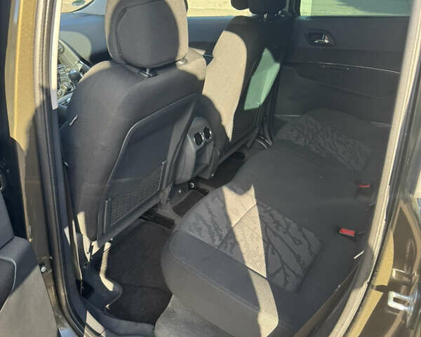 Коричневый Пежо 3008, объемом двигателя 1.6 л и пробегом 192 тыс. км за 6499 $, фото 22 на Automoto.ua