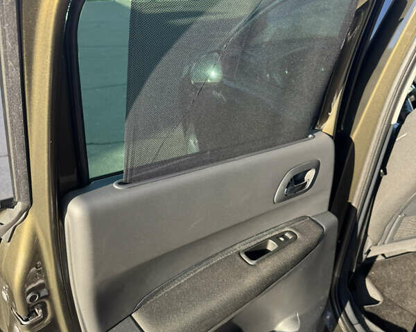 Коричневый Пежо 3008, объемом двигателя 1.6 л и пробегом 192 тыс. км за 6499 $, фото 24 на Automoto.ua