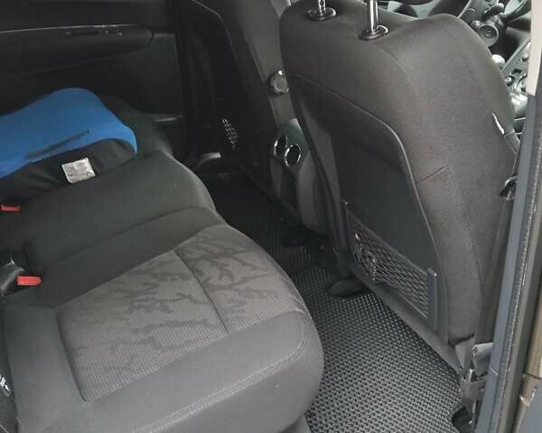 Коричневый Пежо 3008, объемом двигателя 1.56 л и пробегом 208 тыс. км за 8800 $, фото 10 на Automoto.ua