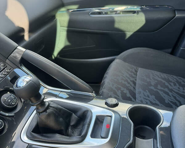 Коричневый Пежо 3008, объемом двигателя 1.6 л и пробегом 192 тыс. км за 6499 $, фото 19 на Automoto.ua