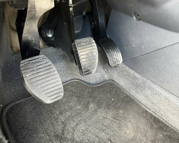 Коричневый Пежо 3008, объемом двигателя 1.6 л и пробегом 192 тыс. км за 6499 $, фото 21 на Automoto.ua