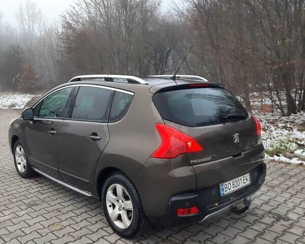 Коричневый Пежо 3008, объемом двигателя 1.6 л и пробегом 294 тыс. км за 8100 $, фото 1 на Automoto.ua