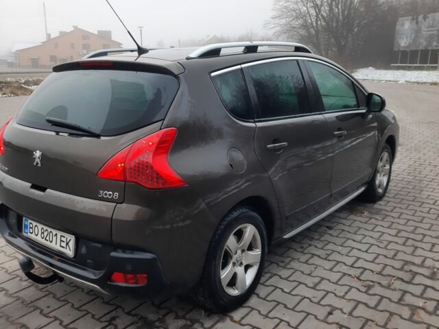 Коричневый Пежо 3008, объемом двигателя 1.6 л и пробегом 294 тыс. км за 8100 $, фото 3 на Automoto.ua