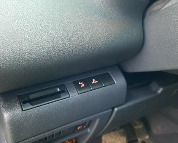 Коричневый Пежо 3008, объемом двигателя 1.6 л и пробегом 294 тыс. км за 8100 $, фото 16 на Automoto.ua