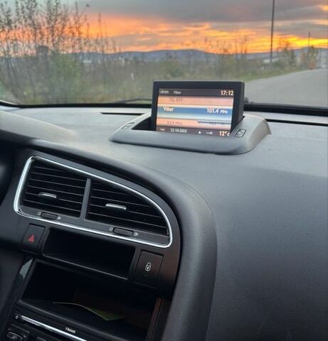 Коричневый Пежо 3008, объемом двигателя 1.6 л и пробегом 213 тыс. км за 8500 $, фото 18 на Automoto.ua