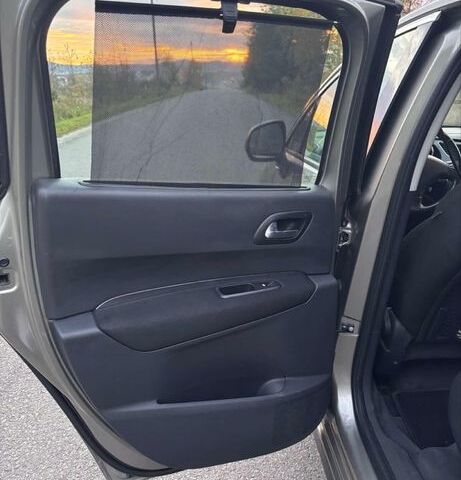 Коричневый Пежо 3008, объемом двигателя 1.6 л и пробегом 213 тыс. км за 8500 $, фото 12 на Automoto.ua