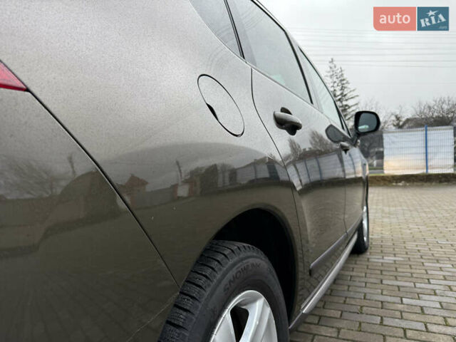 Коричневый Пежо 3008, объемом двигателя 1.6 л и пробегом 169 тыс. км за 11300 $, фото 6 на Automoto.ua