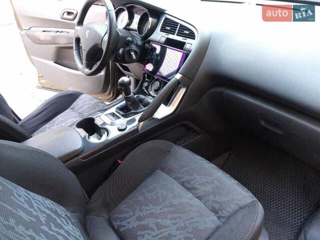 Коричневий Пежо 3008, об'ємом двигуна 1.6 л та пробігом 185 тис. км за 9200 $, фото 2 на Automoto.ua