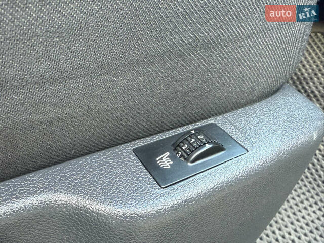 Коричневий Пежо 3008, об'ємом двигуна 1.6 л та пробігом 207 тис. км за 7777 $, фото 28 на Automoto.ua