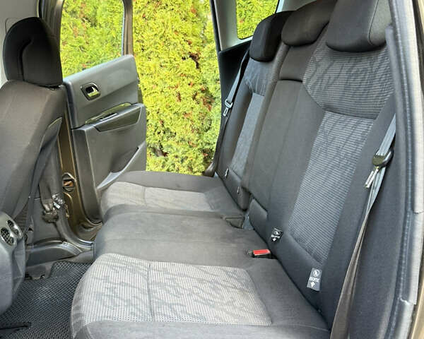 Коричневий Пежо 3008, об'ємом двигуна 1.6 л та пробігом 207 тис. км за 7777 $, фото 43 на Automoto.ua
