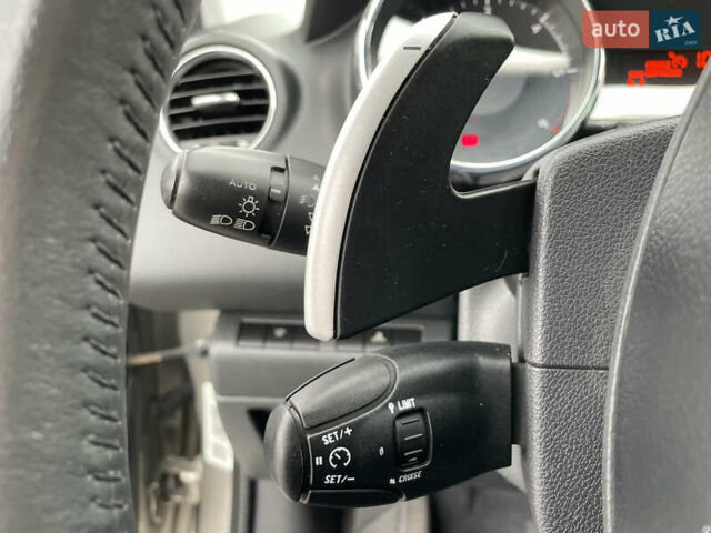 Коричневый Пежо 3008, объемом двигателя 1.6 л и пробегом 262 тыс. км за 8500 $, фото 16 на Automoto.ua