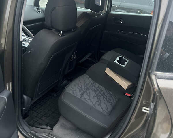 Коричневий Пежо 3008, об'ємом двигуна 1.6 л та пробігом 190 тис. км за 9400 $, фото 9 на Automoto.ua