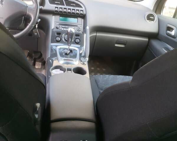 Коричневий Пежо 3008, об'ємом двигуна 1.6 л та пробігом 160 тис. км за 7790 $, фото 12 на Automoto.ua