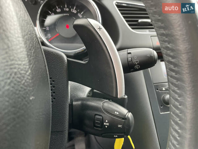 Коричневый Пежо 3008, объемом двигателя 1.6 л и пробегом 262 тыс. км за 8500 $, фото 17 на Automoto.ua
