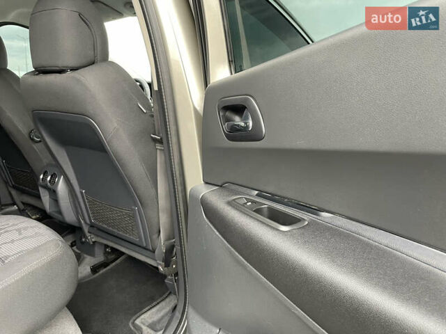 Коричневый Пежо 3008, объемом двигателя 1.6 л и пробегом 262 тыс. км за 8500 $, фото 24 на Automoto.ua