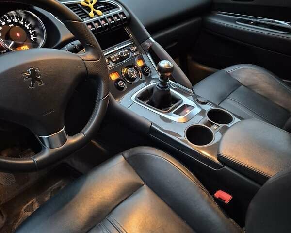 Коричневый Пежо 3008, объемом двигателя 1.6 л и пробегом 233 тыс. км за 9300 $, фото 6 на Automoto.ua