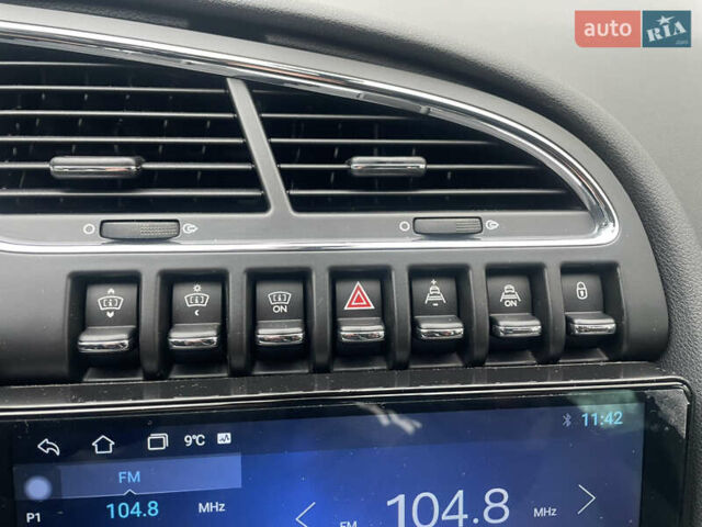 Коричневый Пежо 3008, объемом двигателя 1.6 л и пробегом 205 тыс. км за 11500 $, фото 28 на Automoto.ua