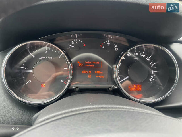 Коричневый Пежо 3008, объемом двигателя 1.6 л и пробегом 205 тыс. км за 11500 $, фото 17 на Automoto.ua