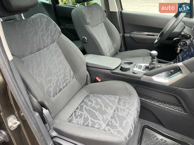 Коричневый Пежо 3008, объемом двигателя 1.6 л и пробегом 205 тыс. км за 11500 $, фото 37 на Automoto.ua