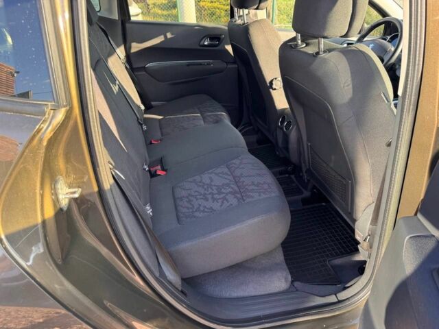 Коричневый Пежо 3008, объемом двигателя 0 л и пробегом 171 тыс. км за 8999 $, фото 5 на Automoto.ua