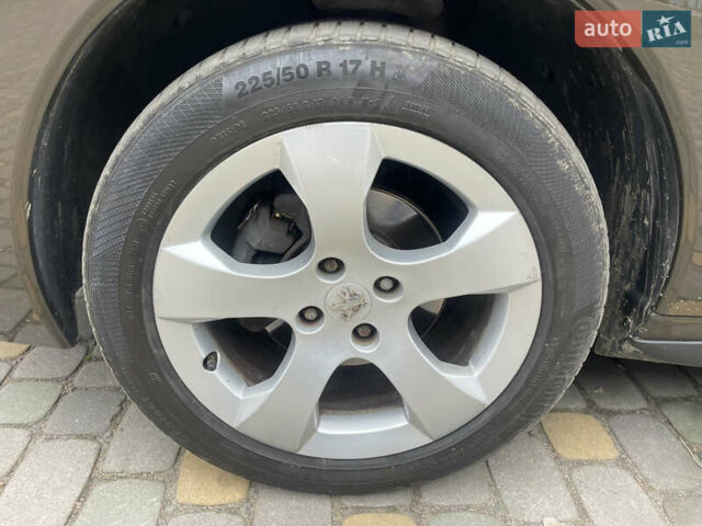 Коричневый Пежо 3008, объемом двигателя 1.6 л и пробегом 205 тыс. км за 11500 $, фото 62 на Automoto.ua