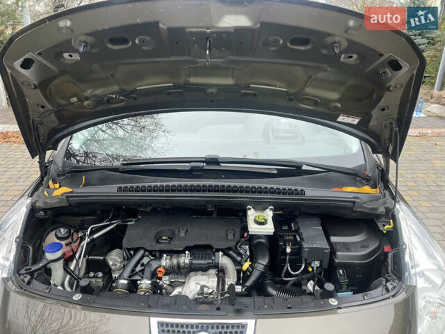 Коричневый Пежо 3008, объемом двигателя 1.6 л и пробегом 205 тыс. км за 11500 $, фото 49 на Automoto.ua