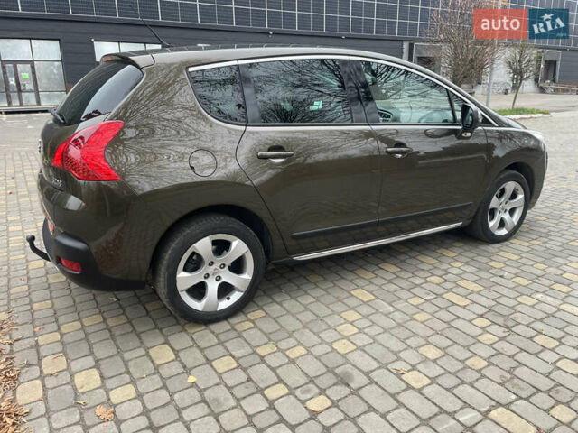 Коричневый Пежо 3008, объемом двигателя 1.6 л и пробегом 205 тыс. км за 11500 $, фото 2 на Automoto.ua