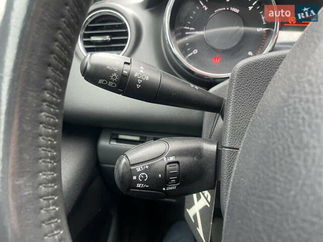 Коричневый Пежо 3008, объемом двигателя 1.6 л и пробегом 205 тыс. км за 11500 $, фото 30 на Automoto.ua