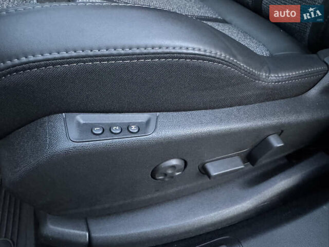 Коричневый Пежо 3008, объемом двигателя 2 л и пробегом 131 тыс. км за 21000 $, фото 25 на Automoto.ua