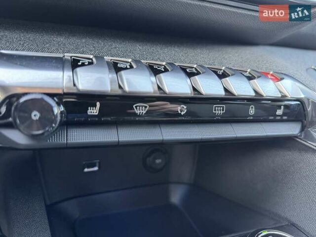 Коричневый Пежо 3008, объемом двигателя 2 л и пробегом 99 тыс. км за 20900 $, фото 8 на Automoto.ua