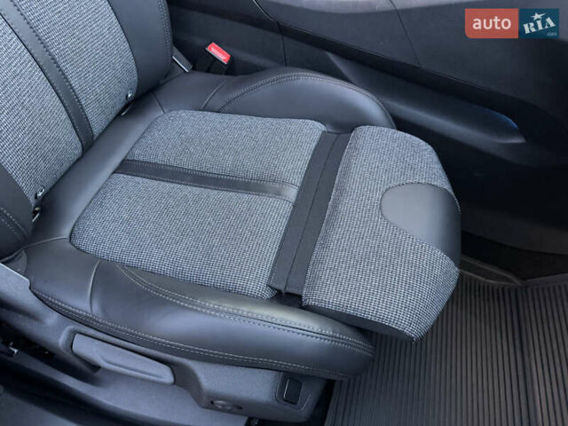 Коричневый Пежо 3008, объемом двигателя 2 л и пробегом 131 тыс. км за 21000 $, фото 12 на Automoto.ua