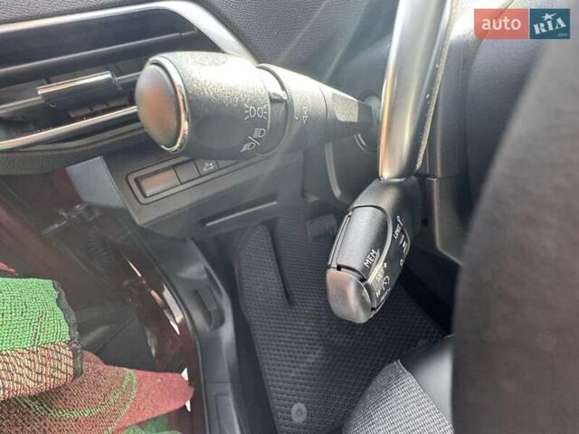 Коричневый Пежо 3008, объемом двигателя 2 л и пробегом 165 тыс. км за 18800 $, фото 9 на Automoto.ua
